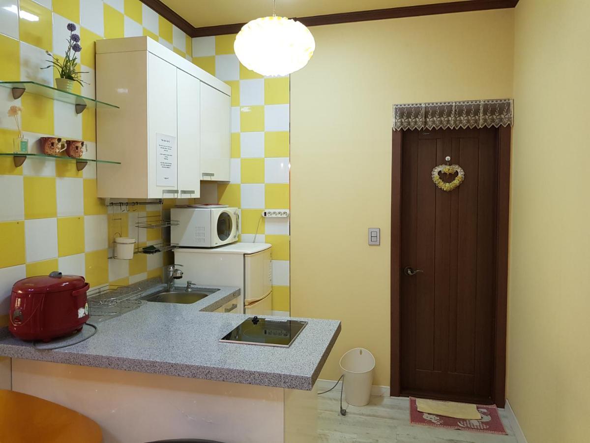 Rainbow Hill Pension Namhae Exterior photo