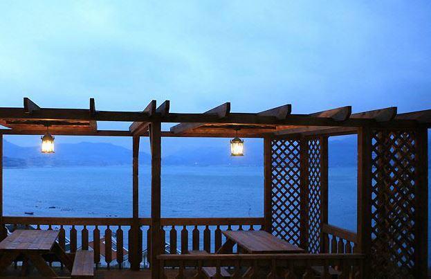 Rainbow Hill Pension Namhae Exterior photo